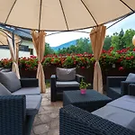 Sandra & Aquapark Resort